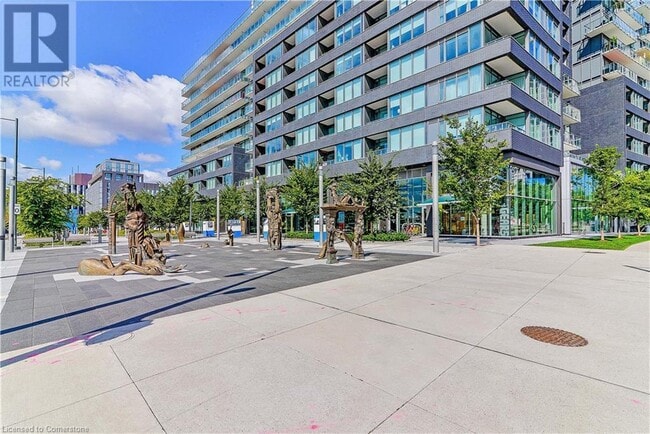 Building Photo - 120 Bayview Ave