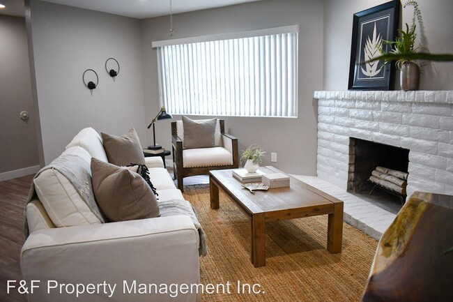 Foto del edificio - 302-338 E Fallbrook St