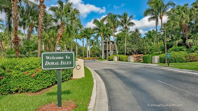 Foto del edificio - 6317 NW 113th Pl