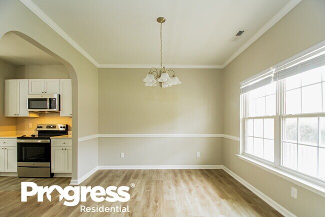 Foto del edificio - 8420 Wild Wood Forest Dr