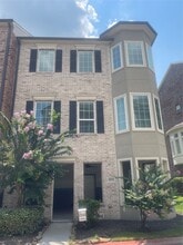 Building Photo - 4618 Regent Manor Dr