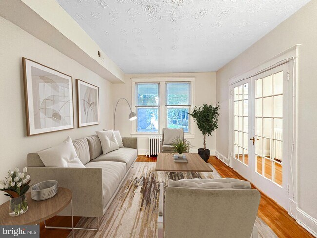 Foto del edificio - 647 Irving St NW