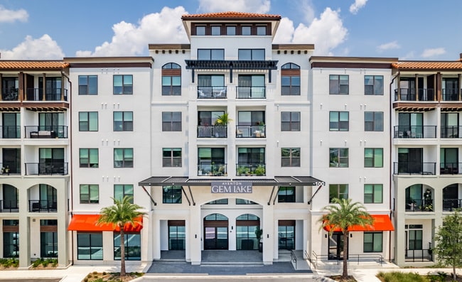 Building Photo - Perla Gem Lake