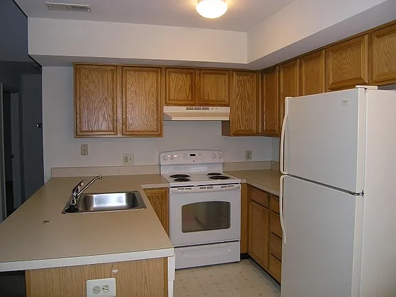 Building Photo - 139 Horseshoe Dr