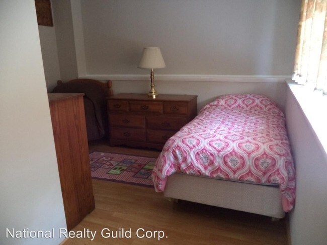 Building Photo - 4 br, 2 bath House - 108XX Stutz St NE