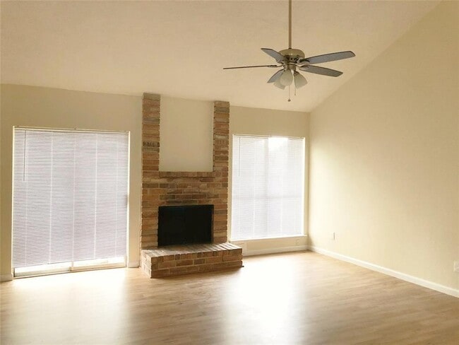 Building Photo - 24110 Red Sky Dr