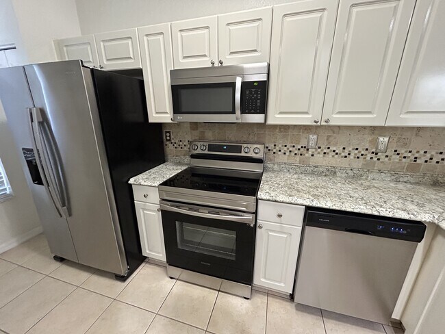 Foto del edificio - 14011 SW 49th St