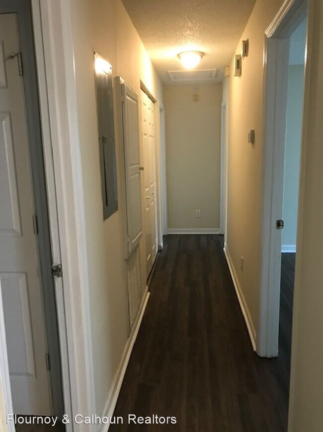 Foto del edificio - 3 br, 2 bath House - 6080 Creekside Drive