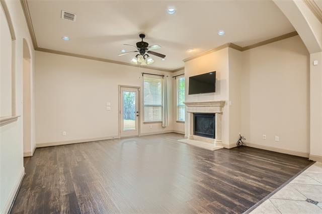 Building Photo - 411 Fairway Bluff Dr