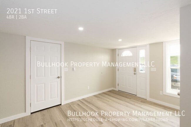 Building Photo - 2021 1st St