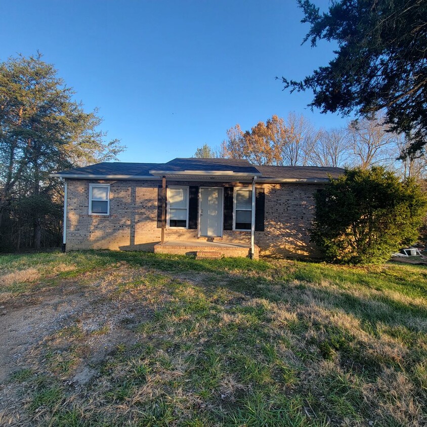 Foto principal - 3/1 Brick House-Cookeville- Full Unfinishe...