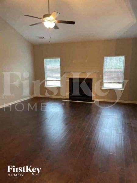 Foto del edificio - 1980 Township Dr