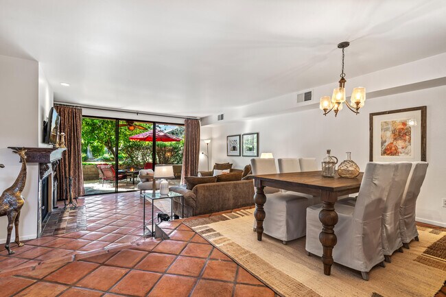 Foto del edificio - 215 Calle Bravo