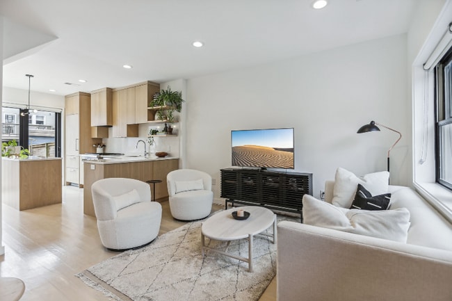 Building Photo - 1157 3rd St NE