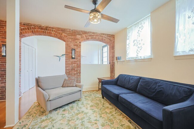 Foto del edificio - Hovey Condo