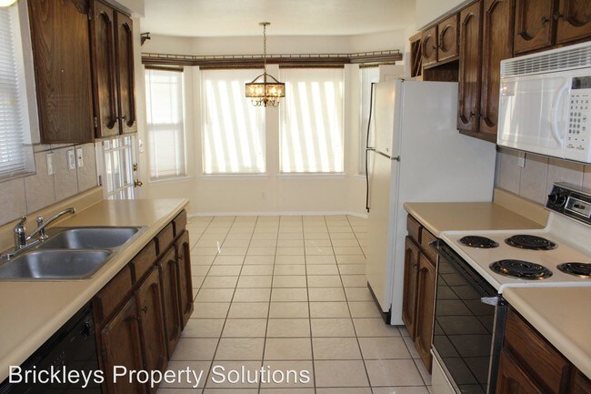 Building Photo - 4909 Oso Grande Ct NE