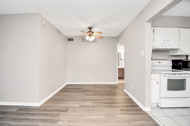 Foto del edificio - 2800 Jeanetta St