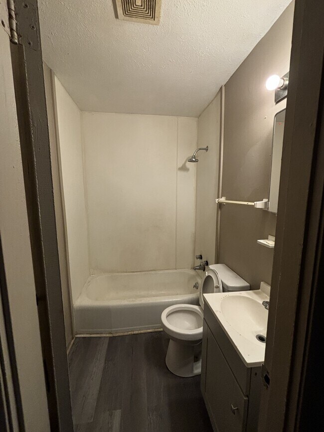 Foto del edificio - 404 Sunset Ln