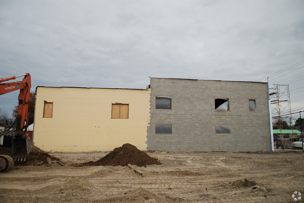 1210 W Little Creek Rd, Norfolk, VA 23505 Apartments in Norfolk, VA