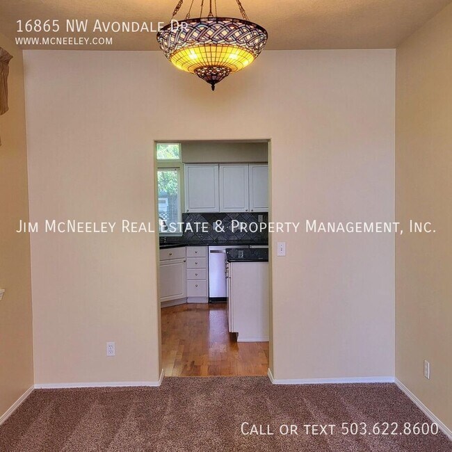 Foto del edificio - 16865 NW Avondale Dr