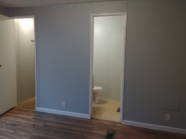Building Photo - 5129 Jack Pine Dr