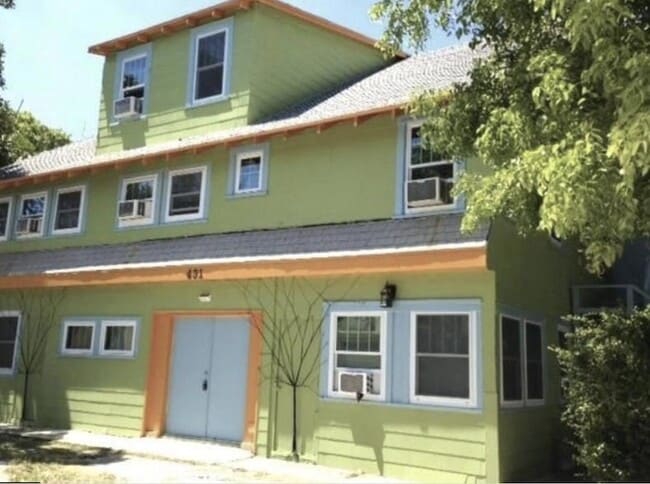 Building Photo - 431 S M St