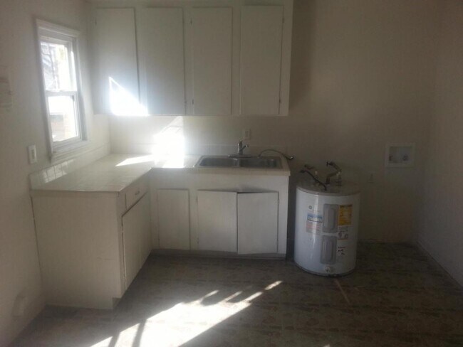 Building Photo - 650-4 Northway Dr.