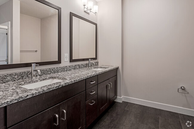 3BR, 2.5BA - Rock Of Ages - ENDI Plaza