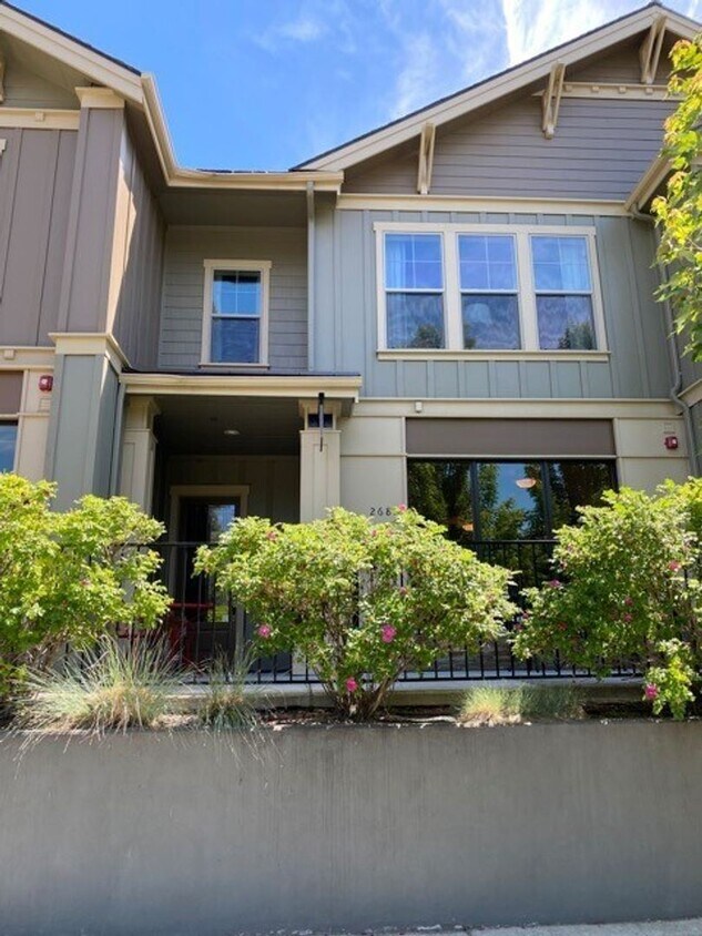 Studio, 1 bath House 2689 NW Crossing Drive House Rental in Bend