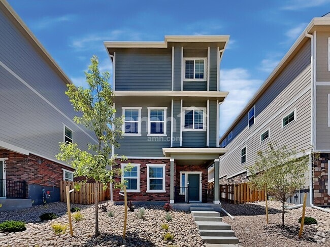 Building Photo - 26149 E Calhoun Pl