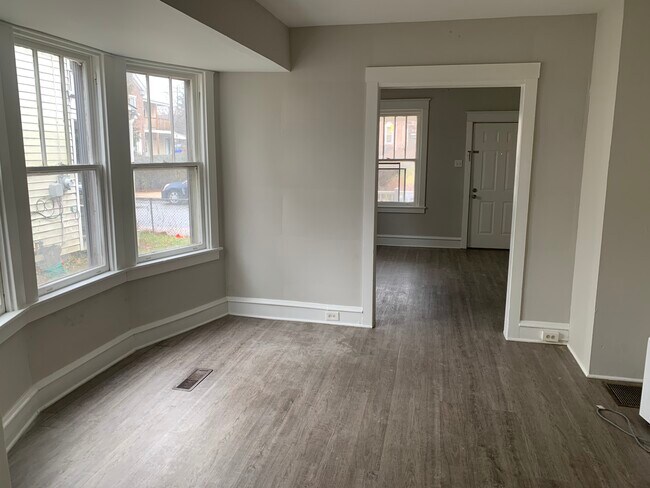 Dining Room - 524 Walnut St