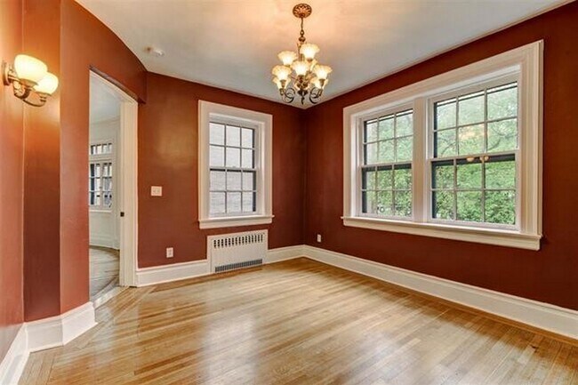 Foto del edificio - 125 Kensington Ave