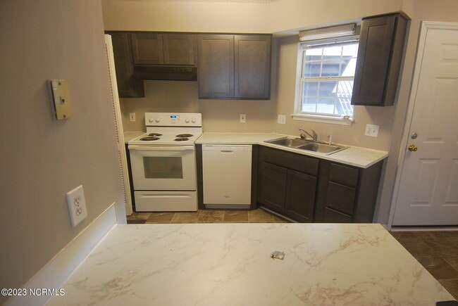 Building Photo - 2916 Mulberry Ln