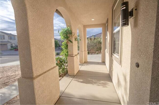 Foto del edificio - 12983 Leawood St