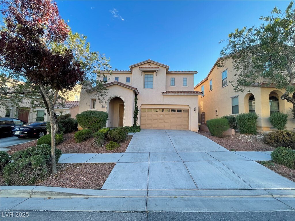 Foto principal - 10515 Foggy Glen Ave