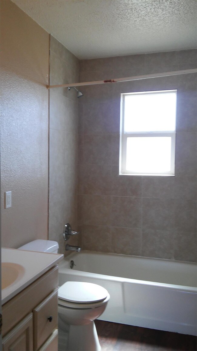 Building Photo - 3525 Sheridan St