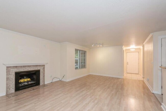 Foto del edificio - 2 bedroom in Kirkland WA 98034