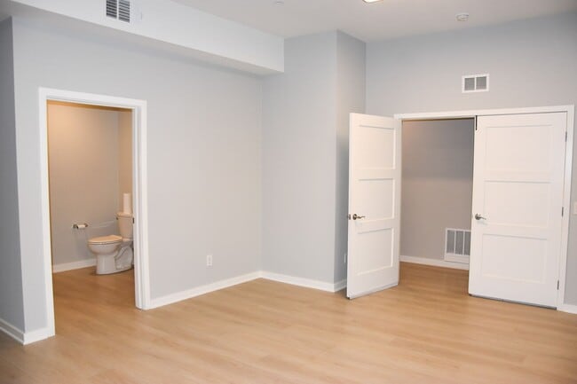 Foto del edificio - 507 W Maple Ave