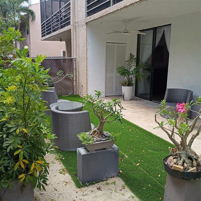 Foto del edificio - 3351 NW 85th Ave