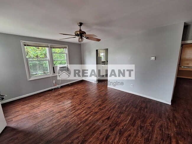 Photo - 312 East Southern Avenue Apartment