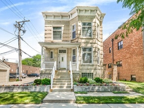 Building Photo - 4749 N Long Ave