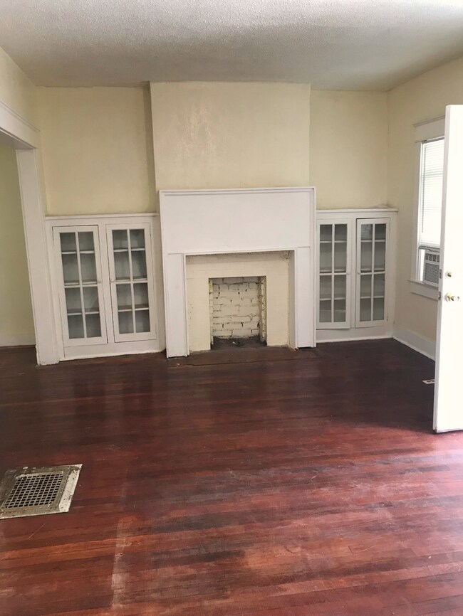 Building Photo - 4408 Virginia Ave