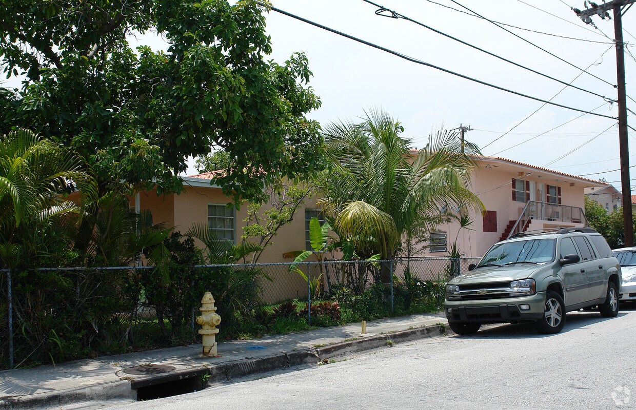 Foto principal - 401 SW 11th St