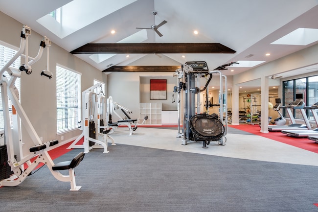 Building Photo - Hyde Park at Valley Ranch