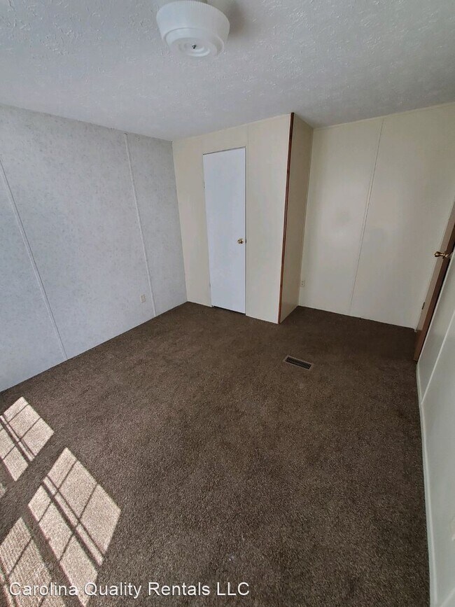 Building Photo - 4 br, 2 bath House - 415 Walter Bowen Road