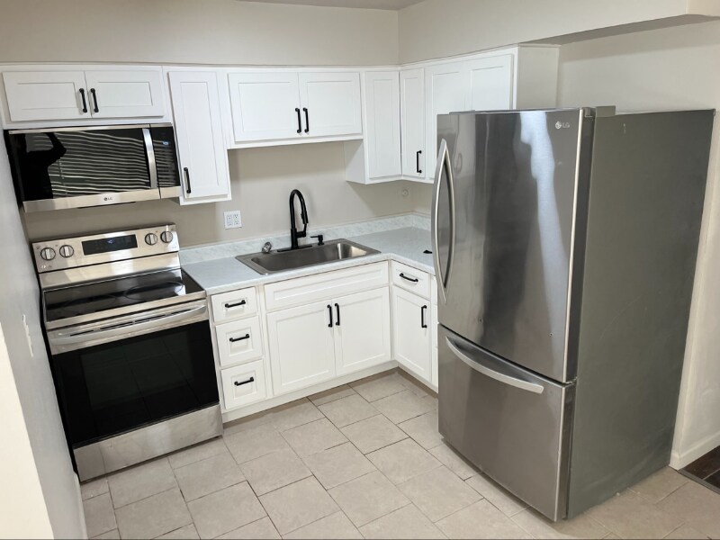 Foto principal - 4136 Carter Ave