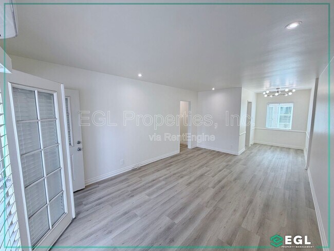 Foto del edificio - 250 N Cordova St