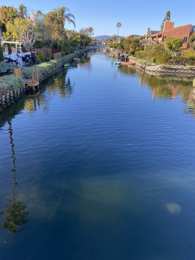 A pocos pasos de Venecia/canales - 2707 Strongs Dr