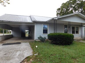 Building Photo - 1213 Broad St