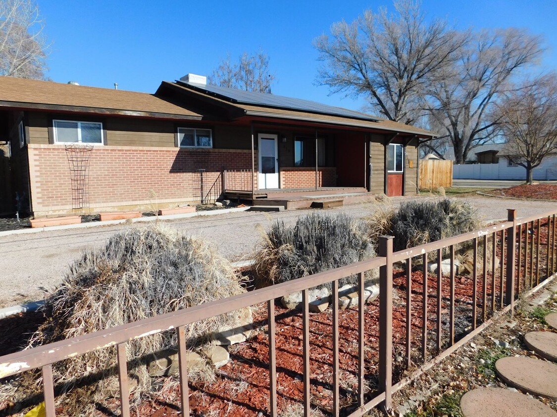 Primary Photo - Corner Lot in Fruita